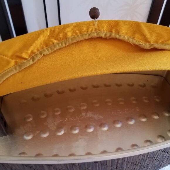 MCM Salton Hotray Electric Bun Warmer/Server - Teak w/Saffron Fabric - Works! - Picture 3 of 5